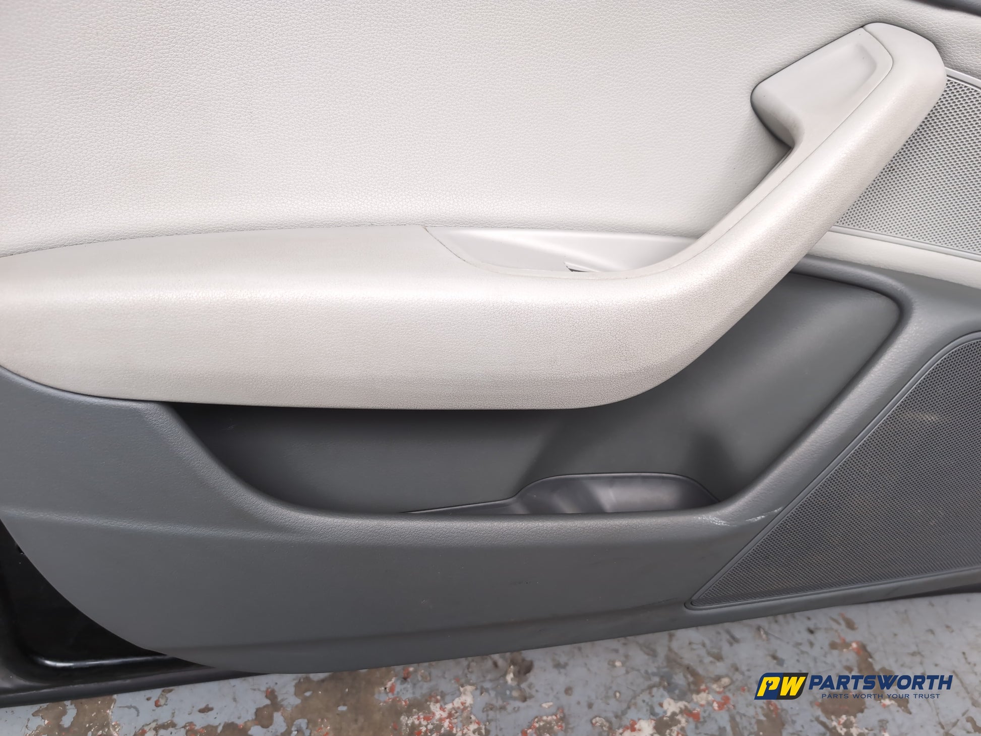 Door Front LH 9