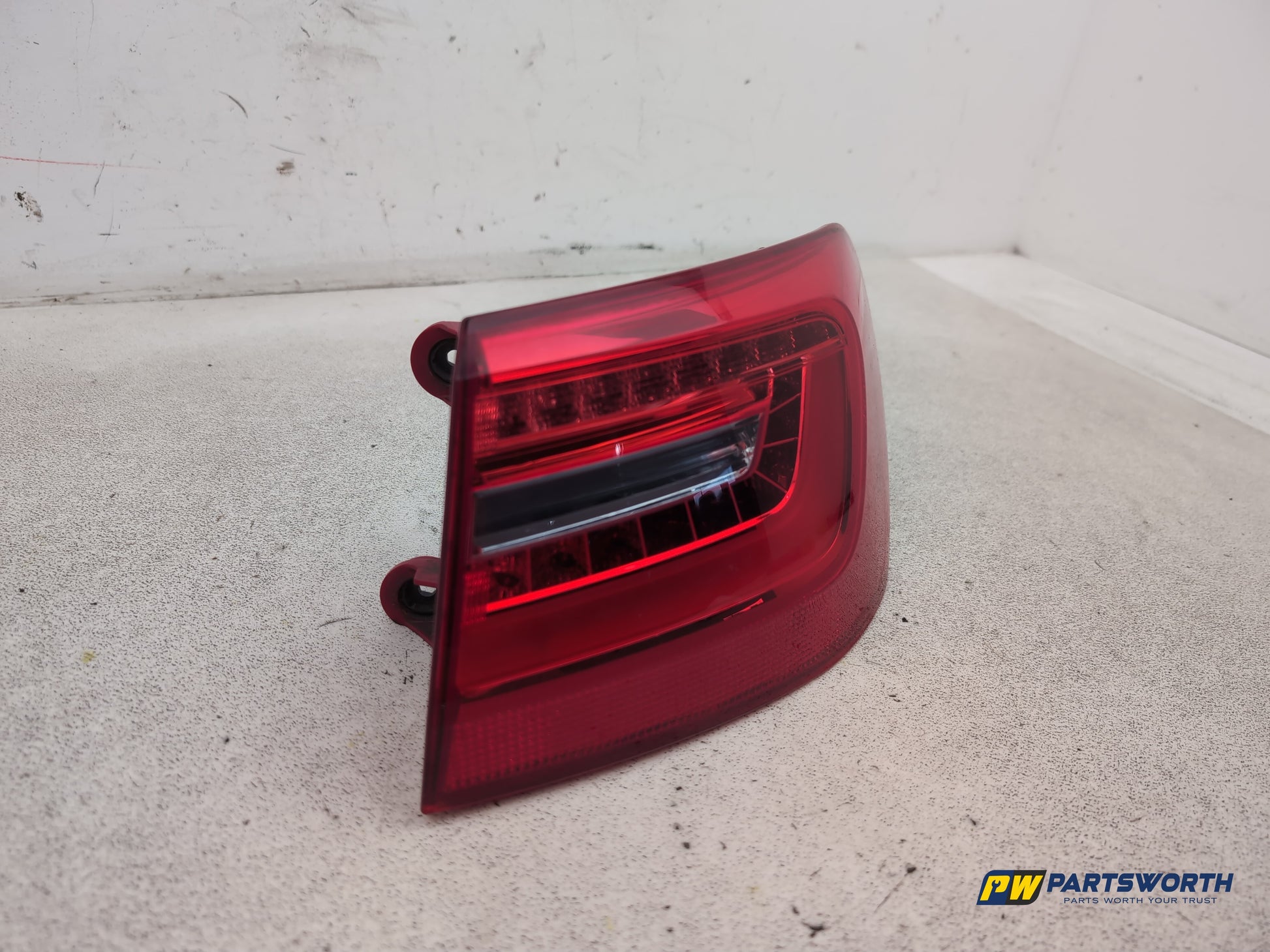 Audi A6 Se Tdi Quattro Auto Lamp Assembly Rear Rh Driver Side 4g9945096b - photo 3