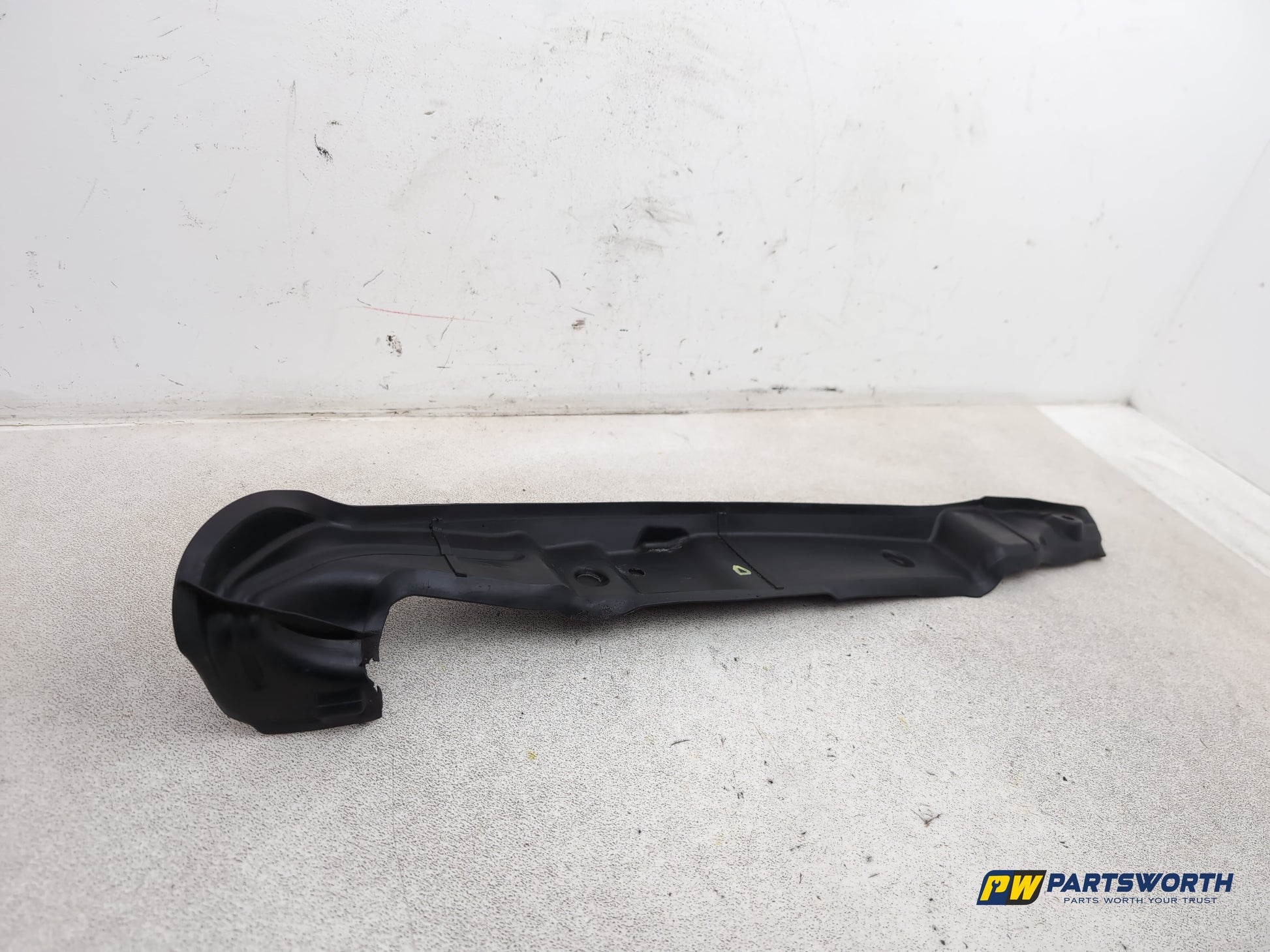 Audi A6 Se Tdi Quattro Auto Front Wing Mount Bracket Right Driver Side 4g0821112 - photo 3