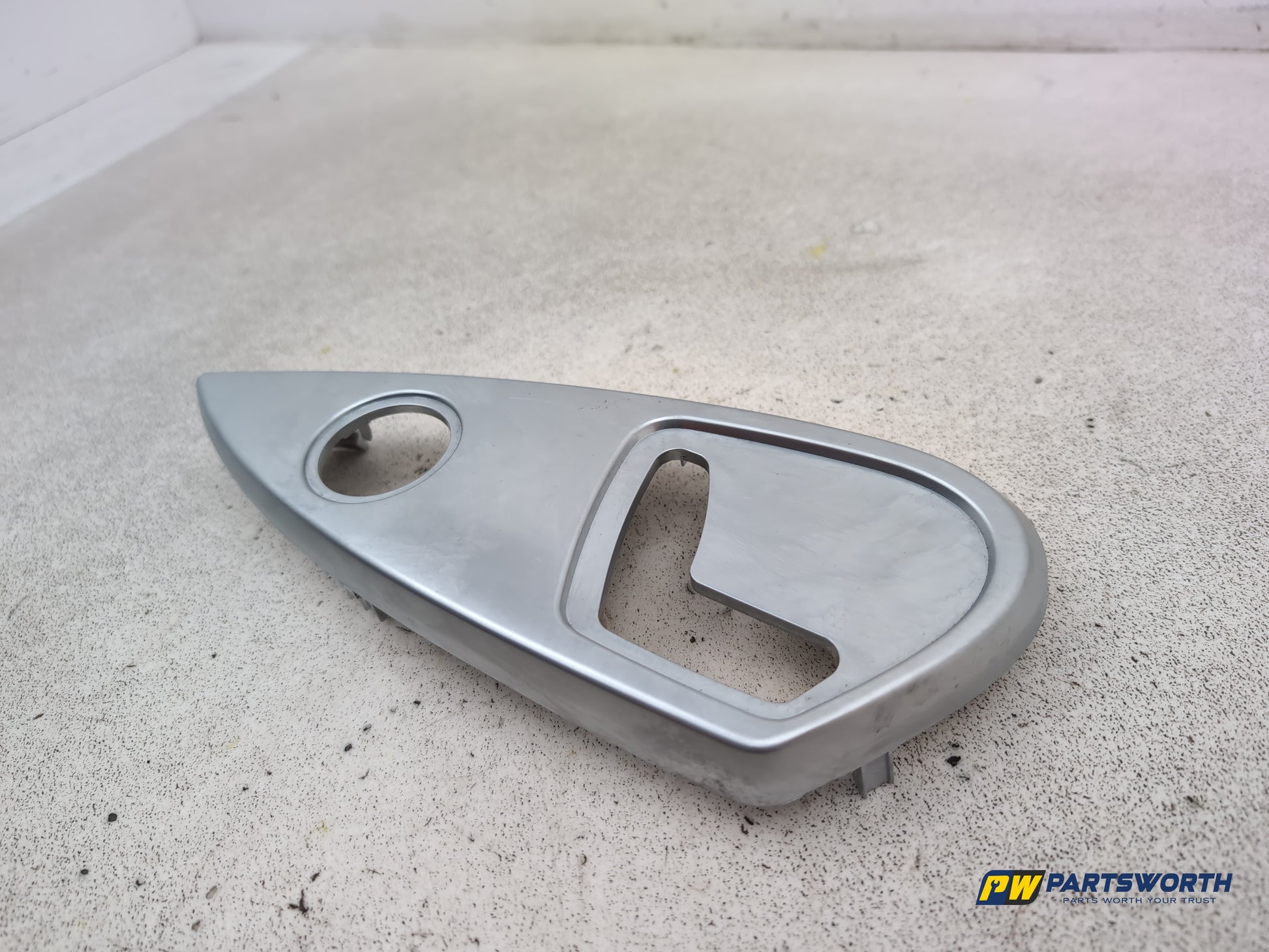 Mercedes-Benz Ml300 Sport Cdi Blue-Cy Seat Switch Trim Cover Driver Side - photo 3