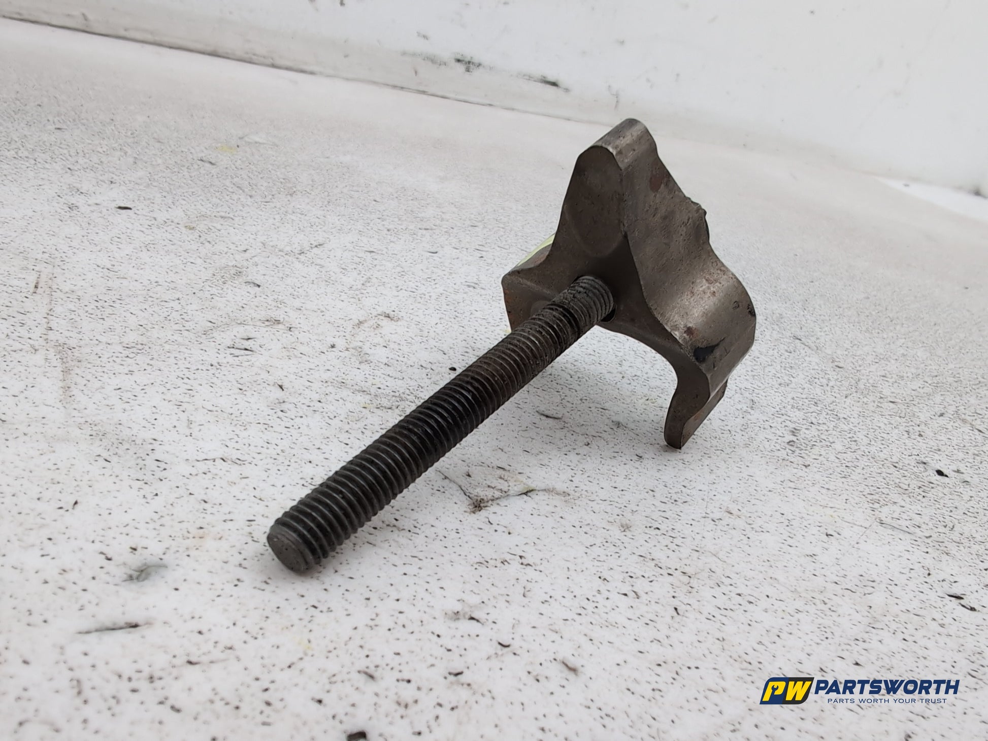 Bmw 1 3 5 Series N47 N47n N57 E90 F20 F30 F10 Fuel Injector Diesel Clamp & Bolt - photo 3