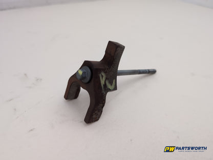 Jaguar Xf Portfolio D Fuel Injector Clamp And Bolt 2015-2019 - photo 3