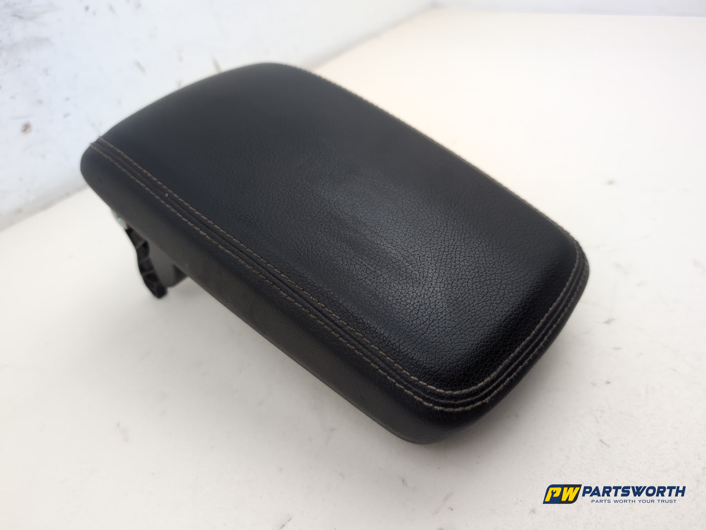 Mercedes-Benz B180 Blueefficiency Sport Cdi Centre Console Armrest Black Leather - photo 3