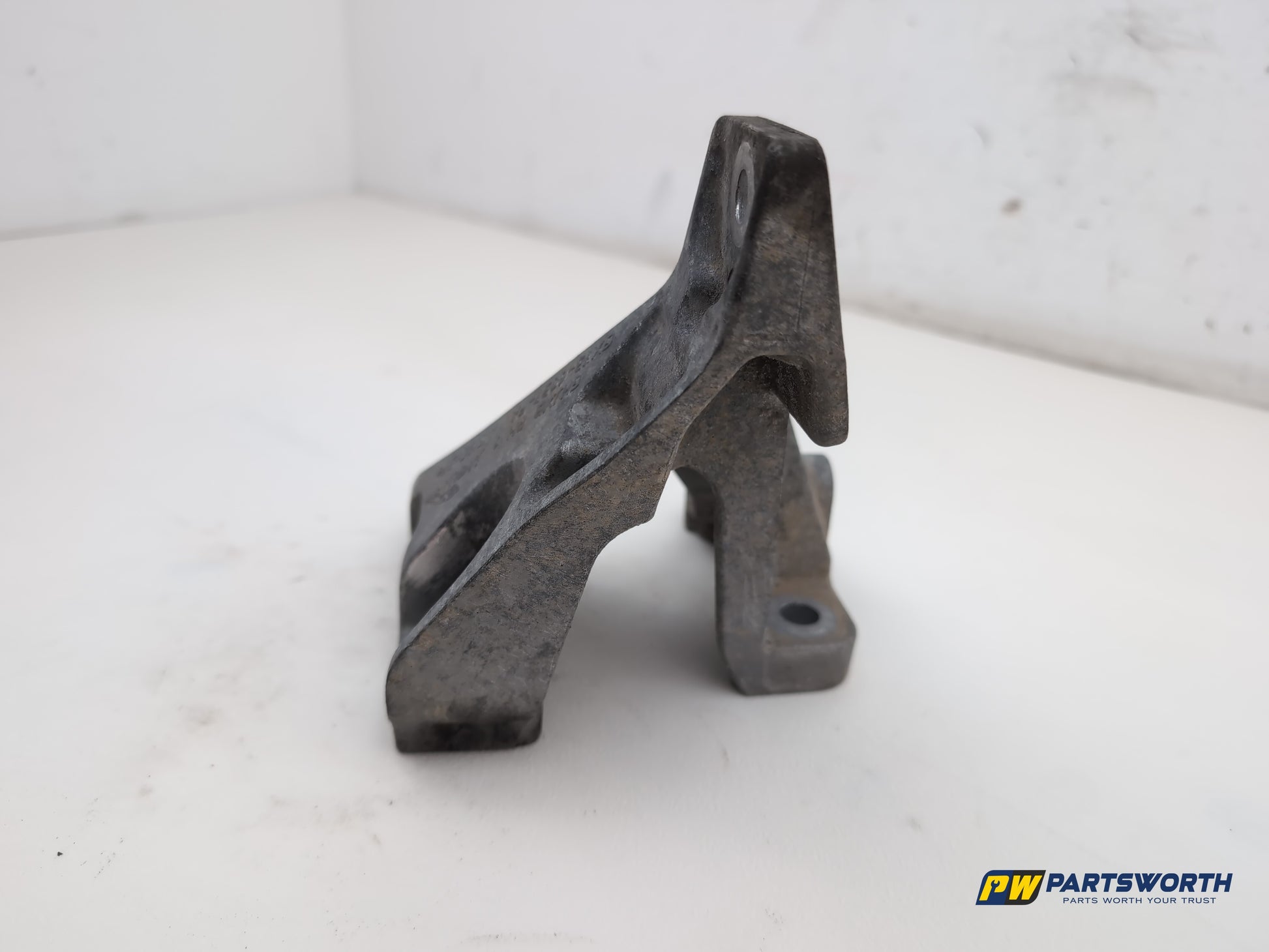 Engine Mounting Bracket 3