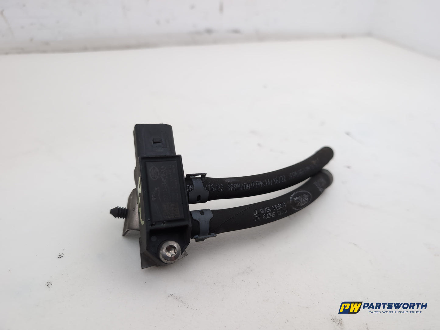 Jaguar / Land Rover Dpf Exhaust Pressure Sensor Gx735l200aa - photo 3