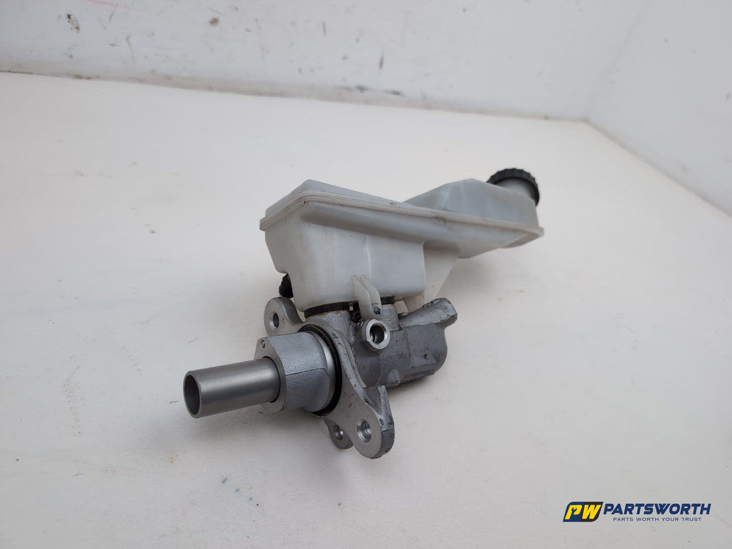Brake Master Cylinder Assembly 3