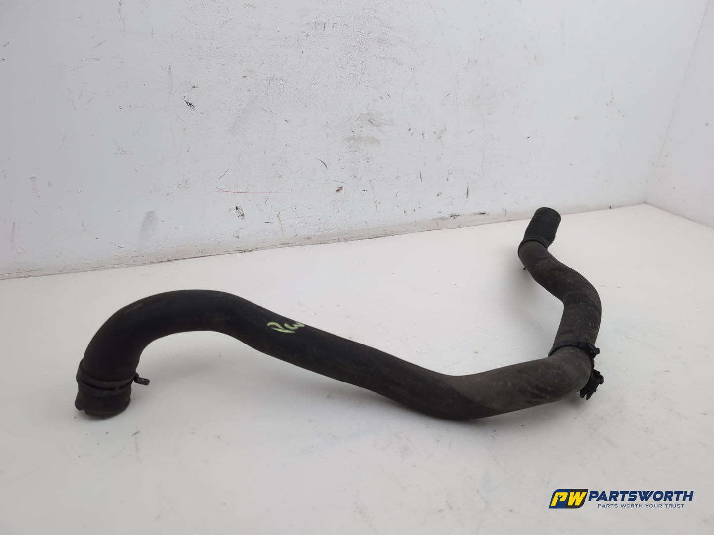 Mercedes-Benz B180 Blueefficiency Sport Intercooler Hose Pipe A2466010382 - photo 3