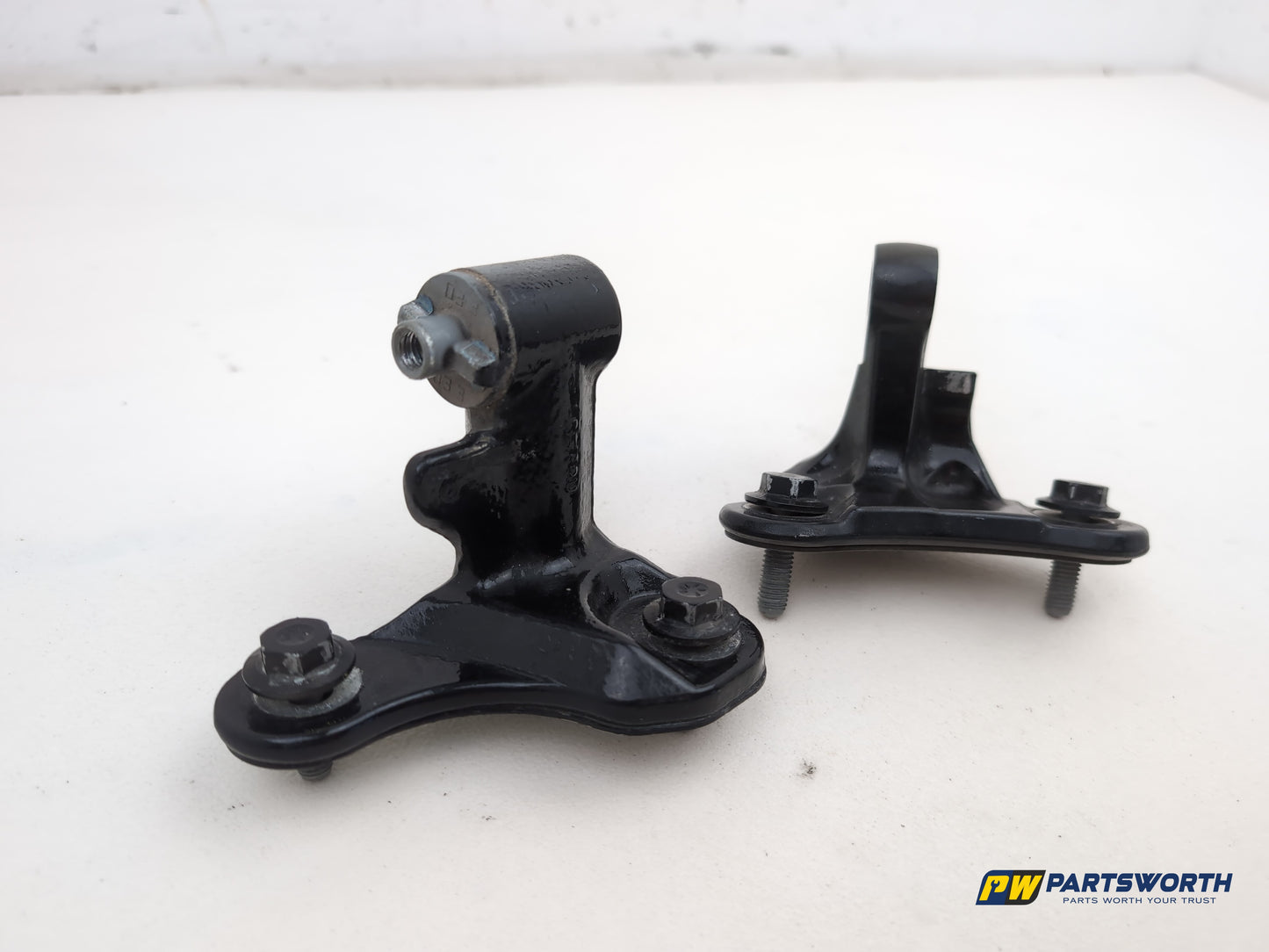 LH Front Door Hinge Pair  3