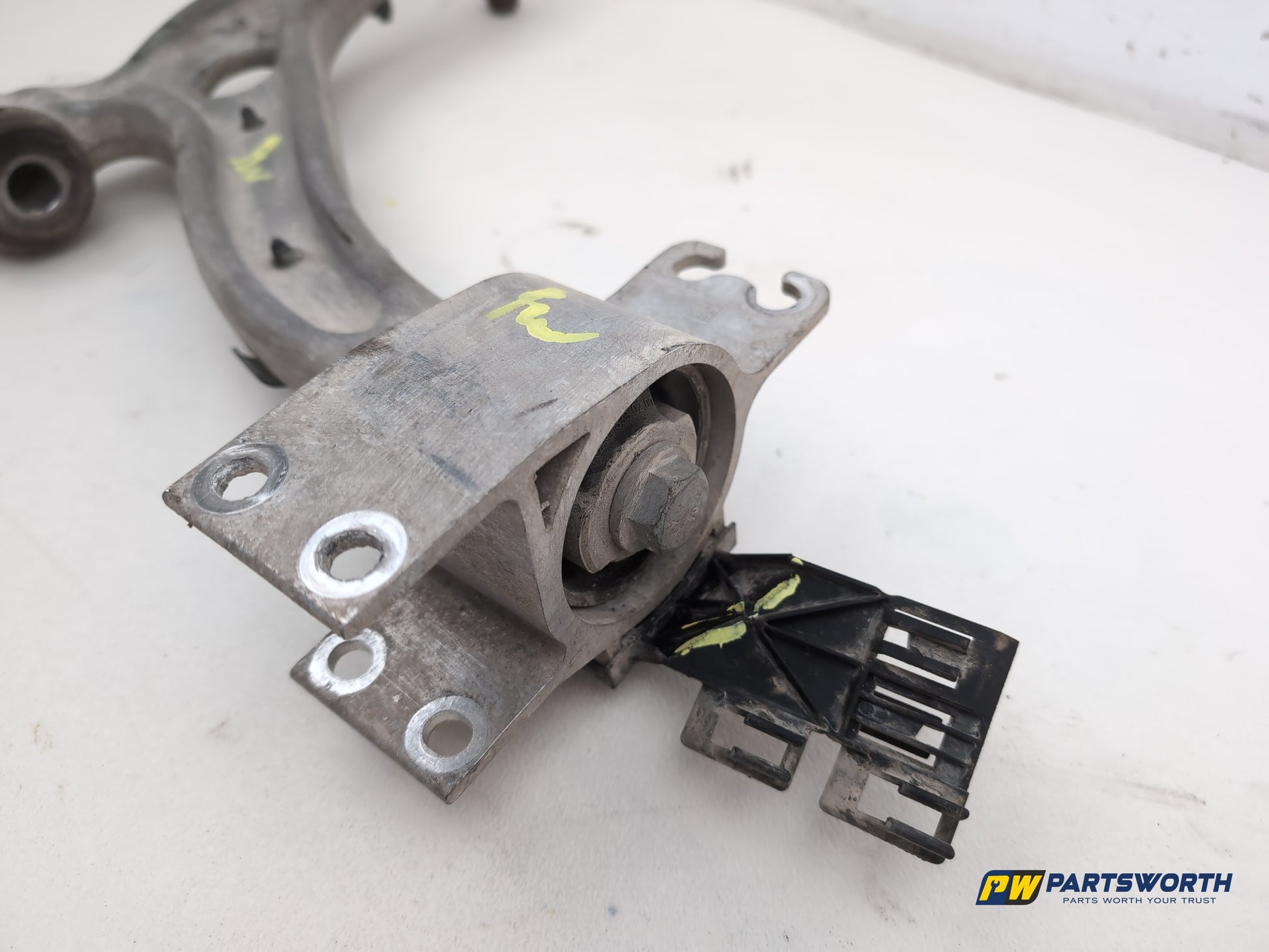 Mercedes-Benz B180 Blueefficiency Sport Suspention Arm Front Lower Wishbone Lh - photo 3