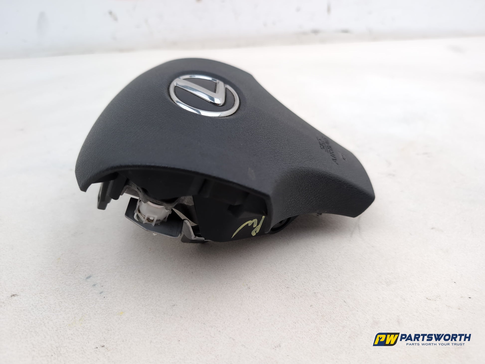 Lexus Is 250 Se-L Steering Wheel Cover - photo 3