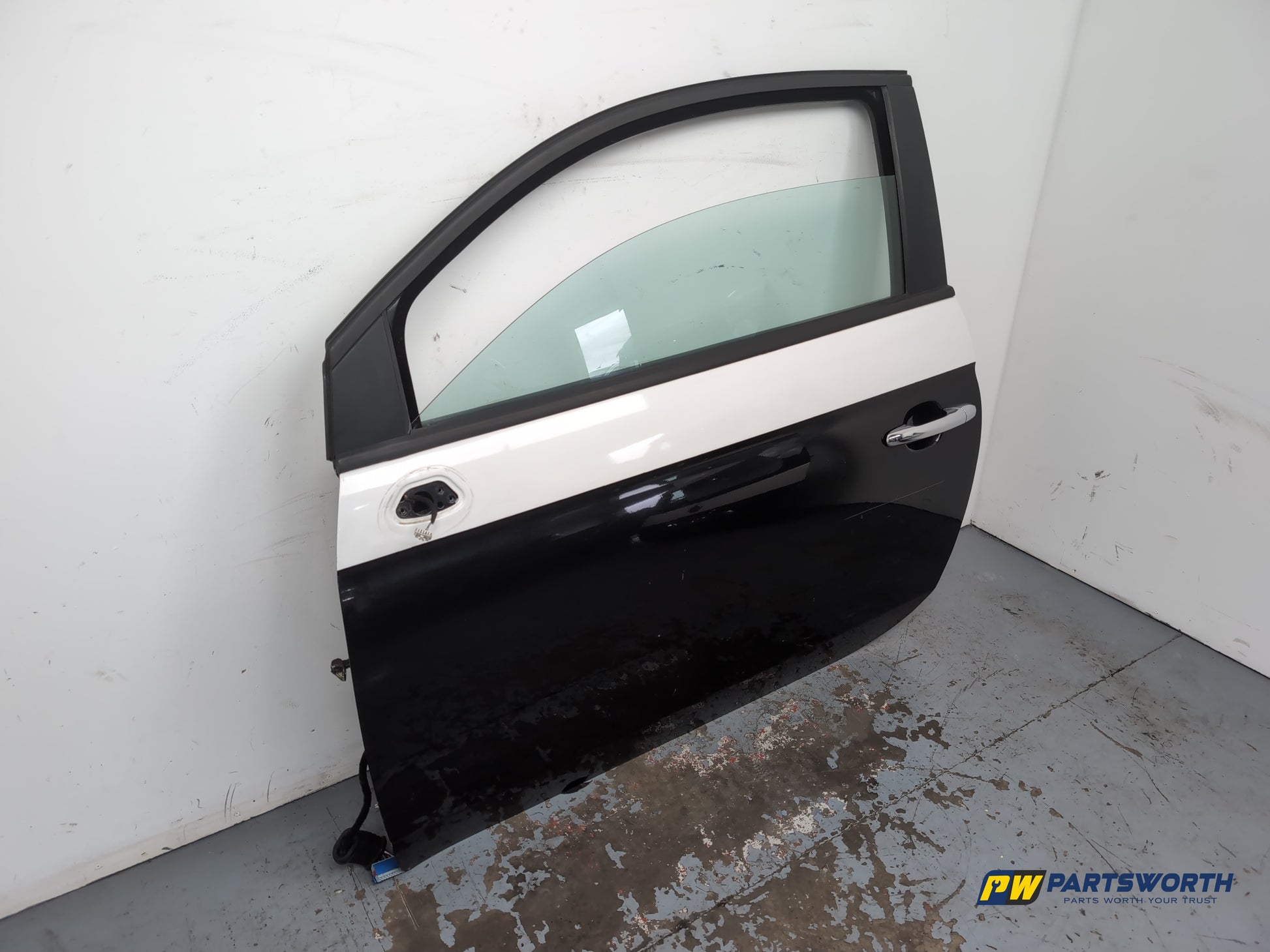 Fiat 500 Pop Front Door Lh Passenger Side White/Black C175 Dual Color 2007-15 - photo 3