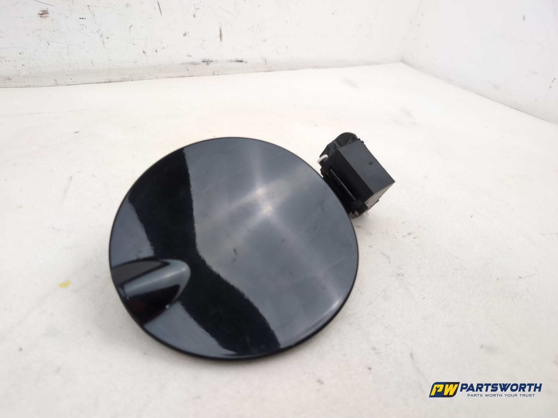 Fuel Filler Flap 3