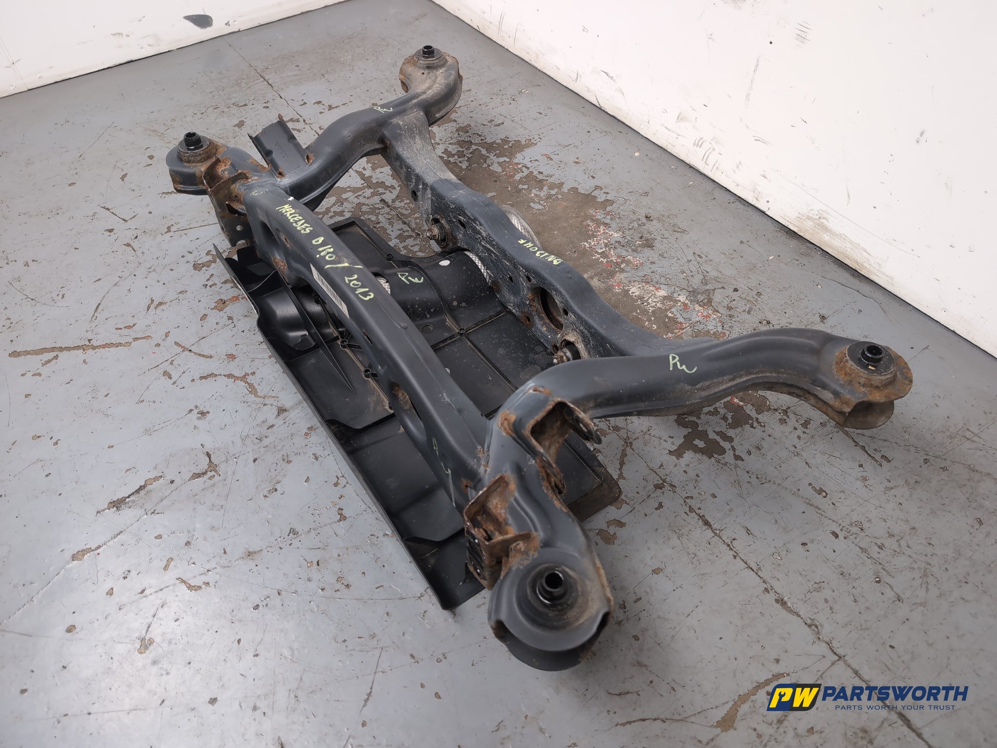 Mercedes-Benz B180 Blueefficiency Sport Cdi Rear Subframe Assembly 2011-2014 - photo 3