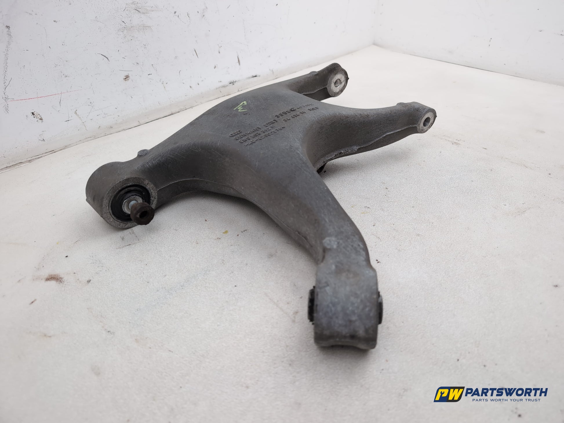 Suspension Arm Rear Wishbone RH 3