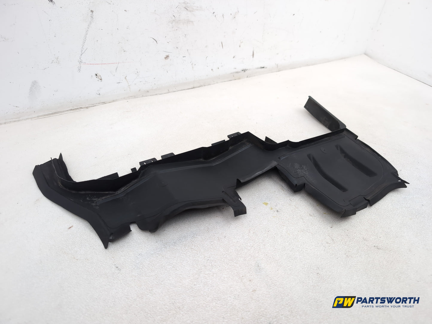 Audi A6 Se Tdi Quattro Auto Radiator Air Guide Left Passenger Side 2011-2014 - photo 3