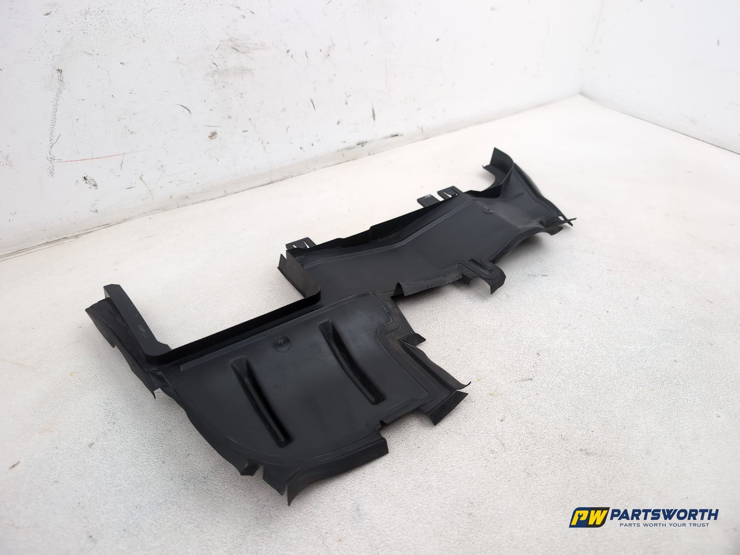 Audi A6 Se Tdi Quattro Auto Radiator Air Guide Right Driver Side 2011-2014 - photo 3