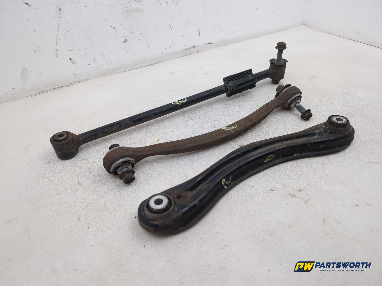 Suspension Arm Rear Wishbone RH 3