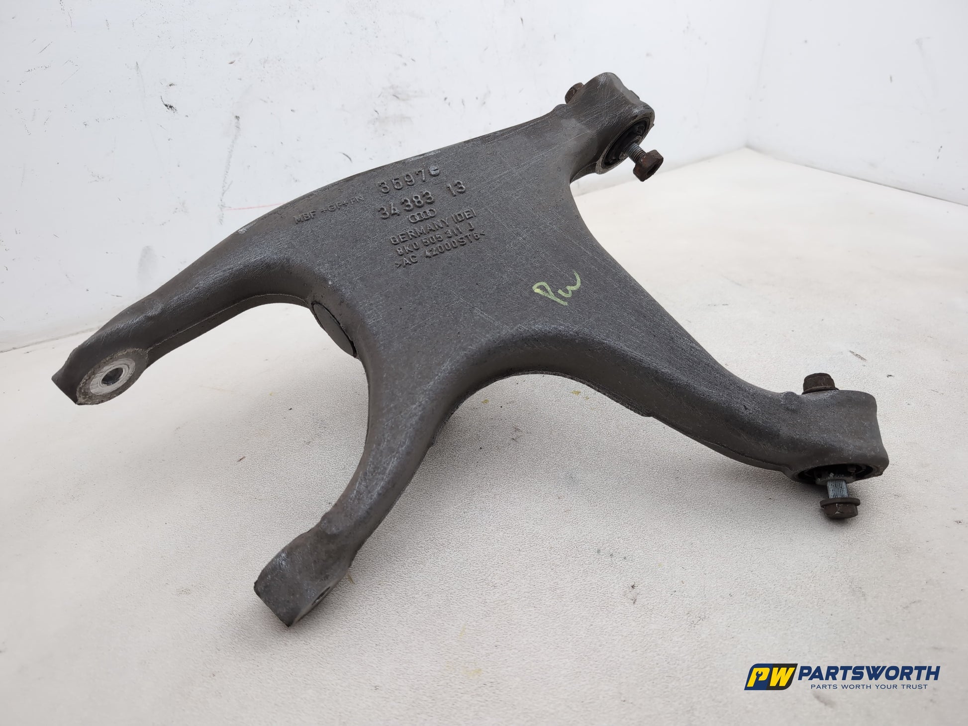 Suspension Arm Rear Wishbone LH 3