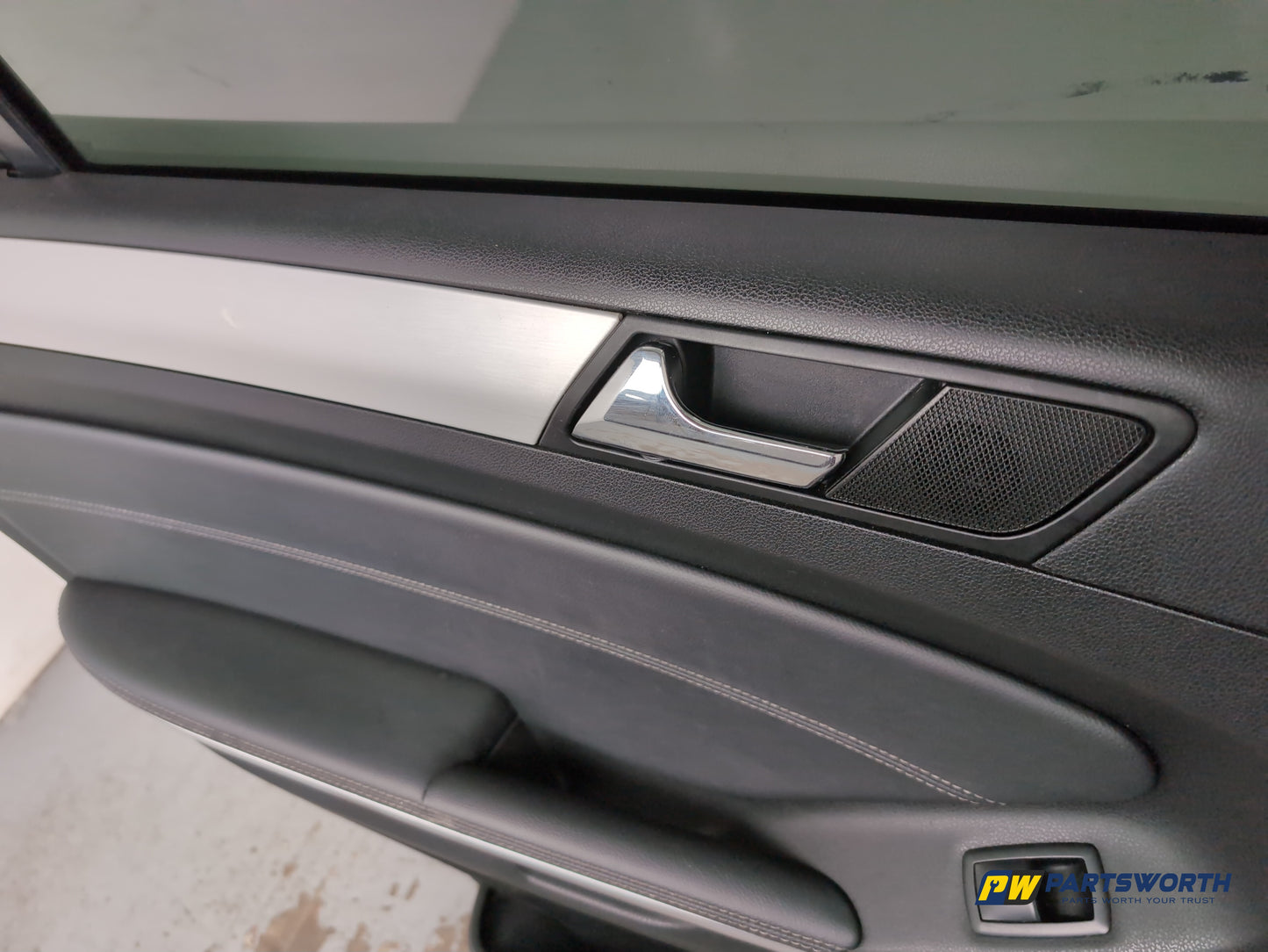 Door Rear LH 9