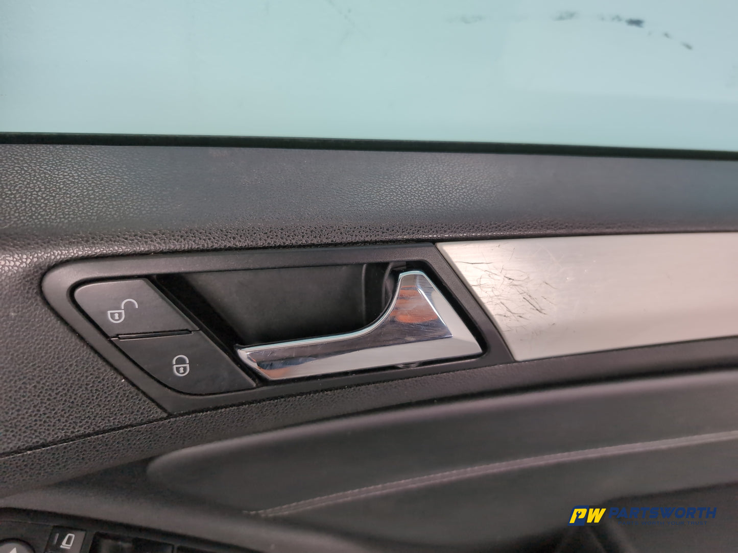 Door Front RH 9
