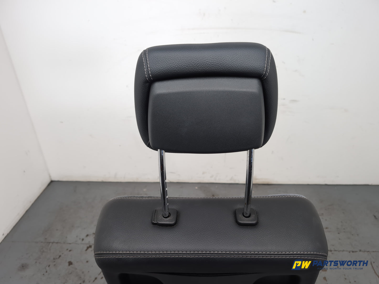Mercedes-Benz Ml350 Spt Cdi Blueef-Cy A Half Leatgher Front Right Drivers Seat - photo 9