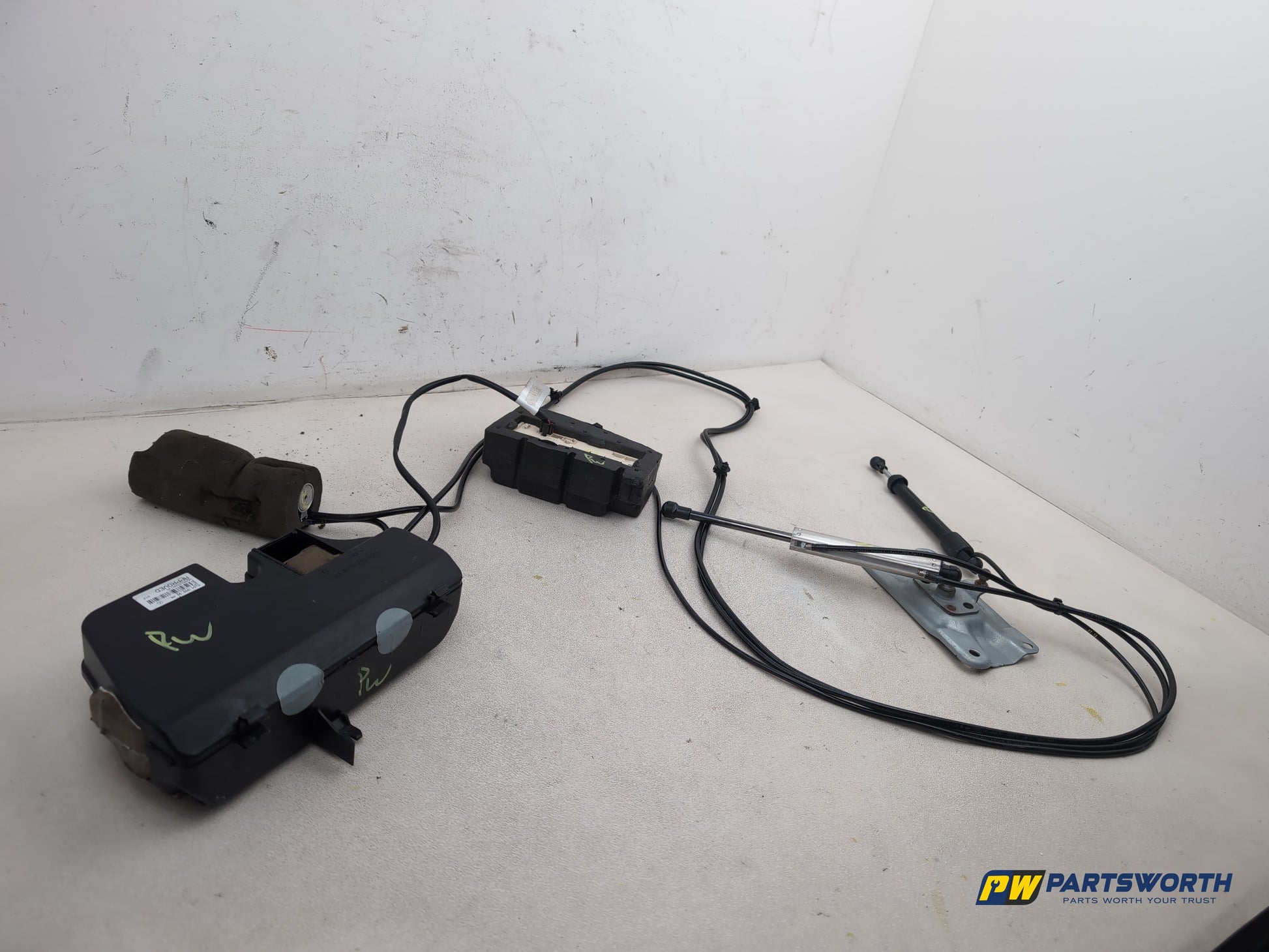 Boot Lid Hydraulic Cylinder LH 3