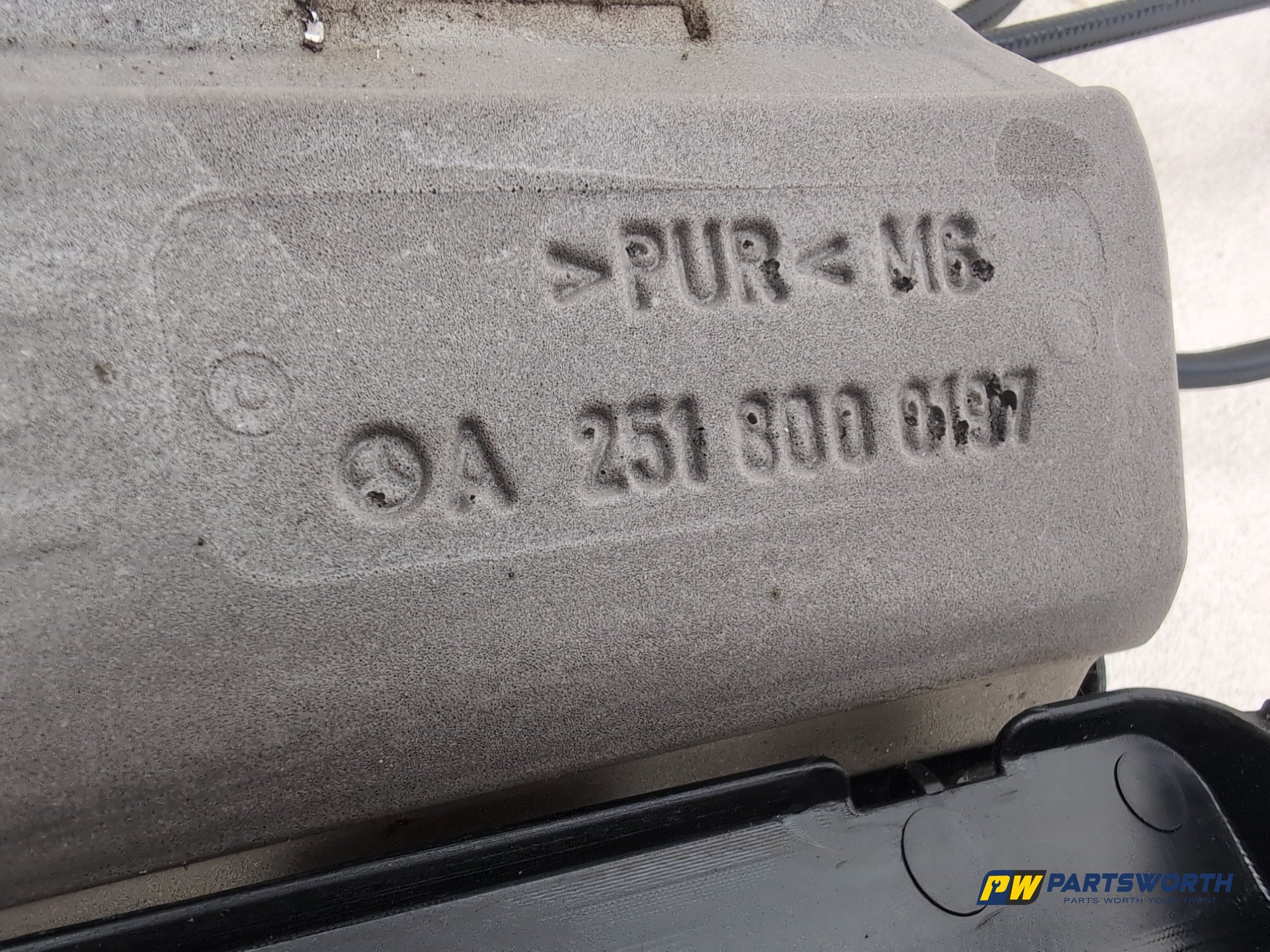 Boot Lid Hydraulic Cylinder LH 8