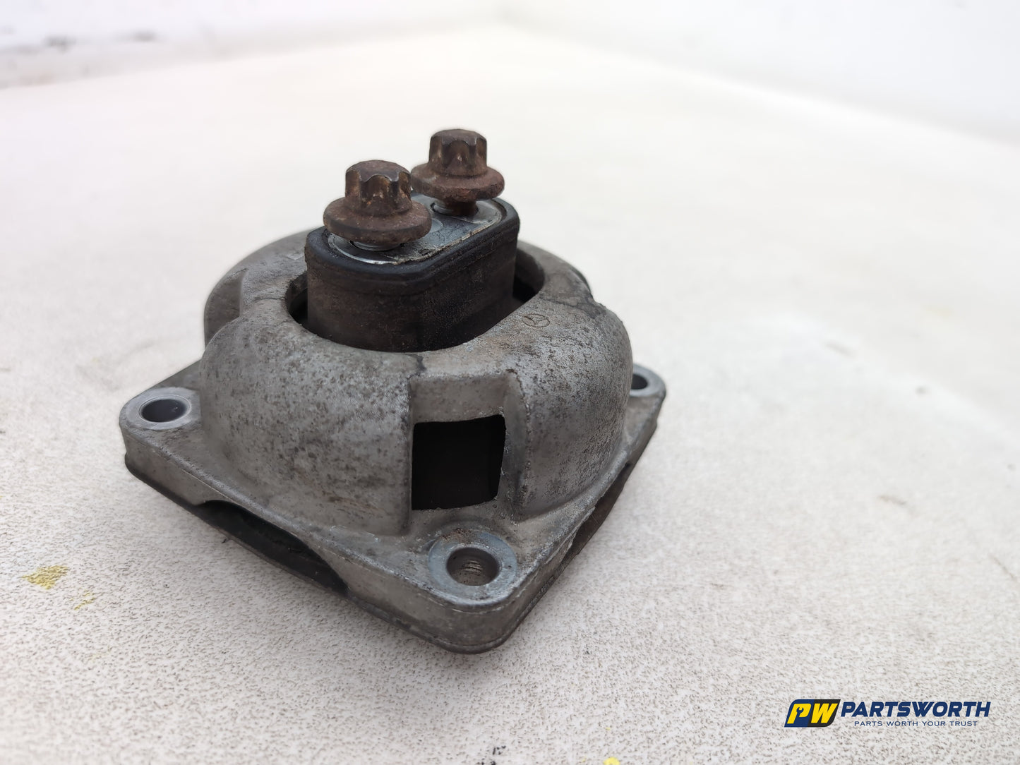 Mercedes-Benz Ml350 Spt Cdi Blueef-Cy Gearbox Mounting Bracket 2009-2011 - photo 3