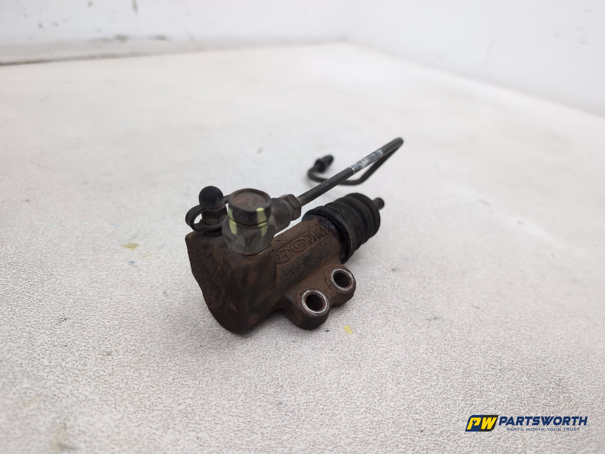 Clutch Slave Cylinder and Pipe  3