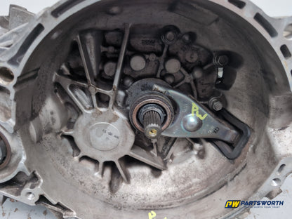 Kia Sportage Hyundai I40 Ix35 Manual Transmision Gearbox 1.7l Diesel 6 Speed - photo 3