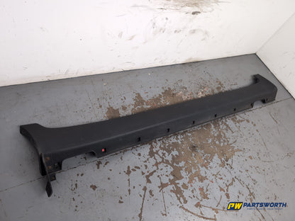 Side Skirt RH 3