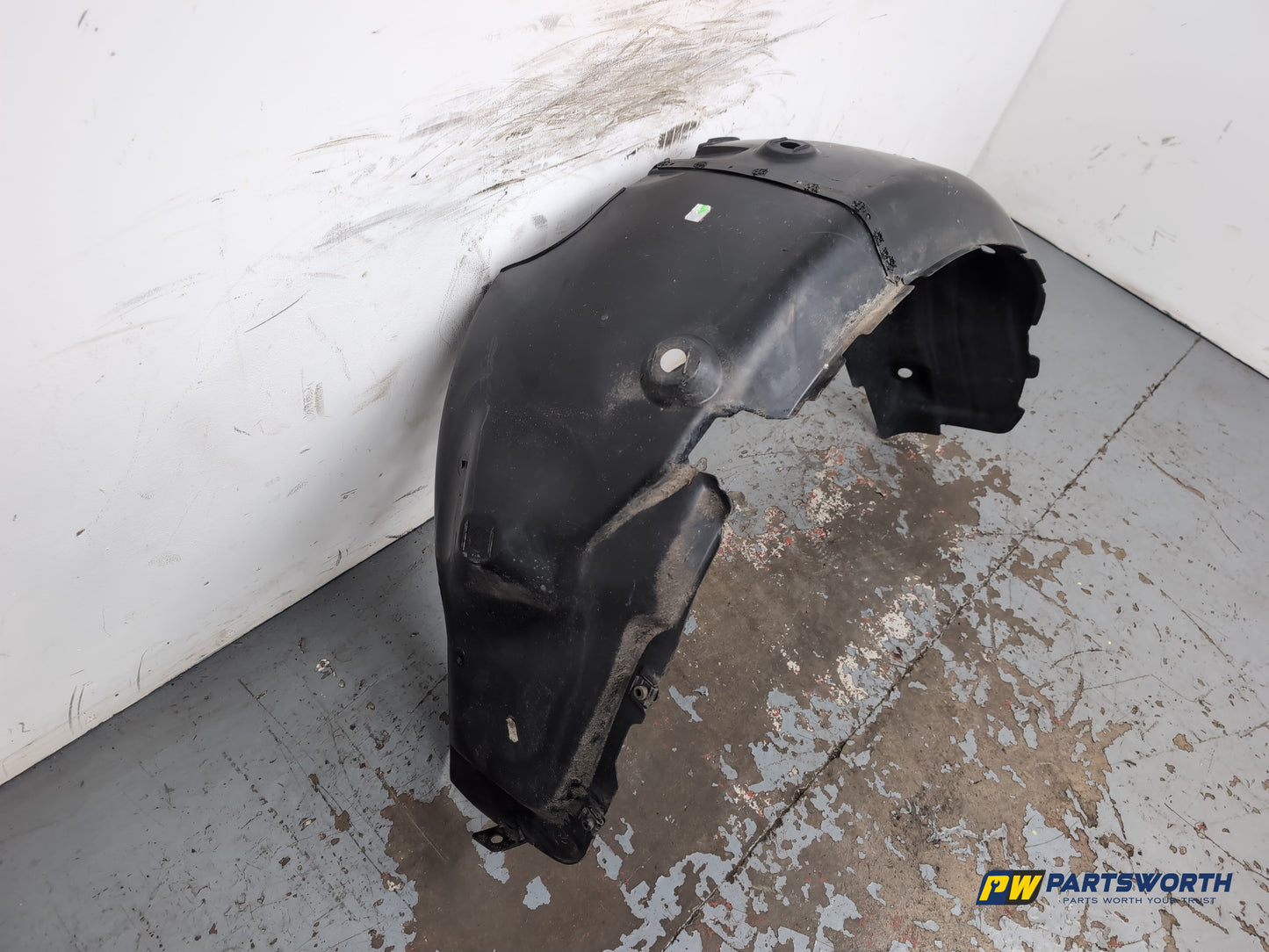Moulding Wheel Arch Rear RH 3