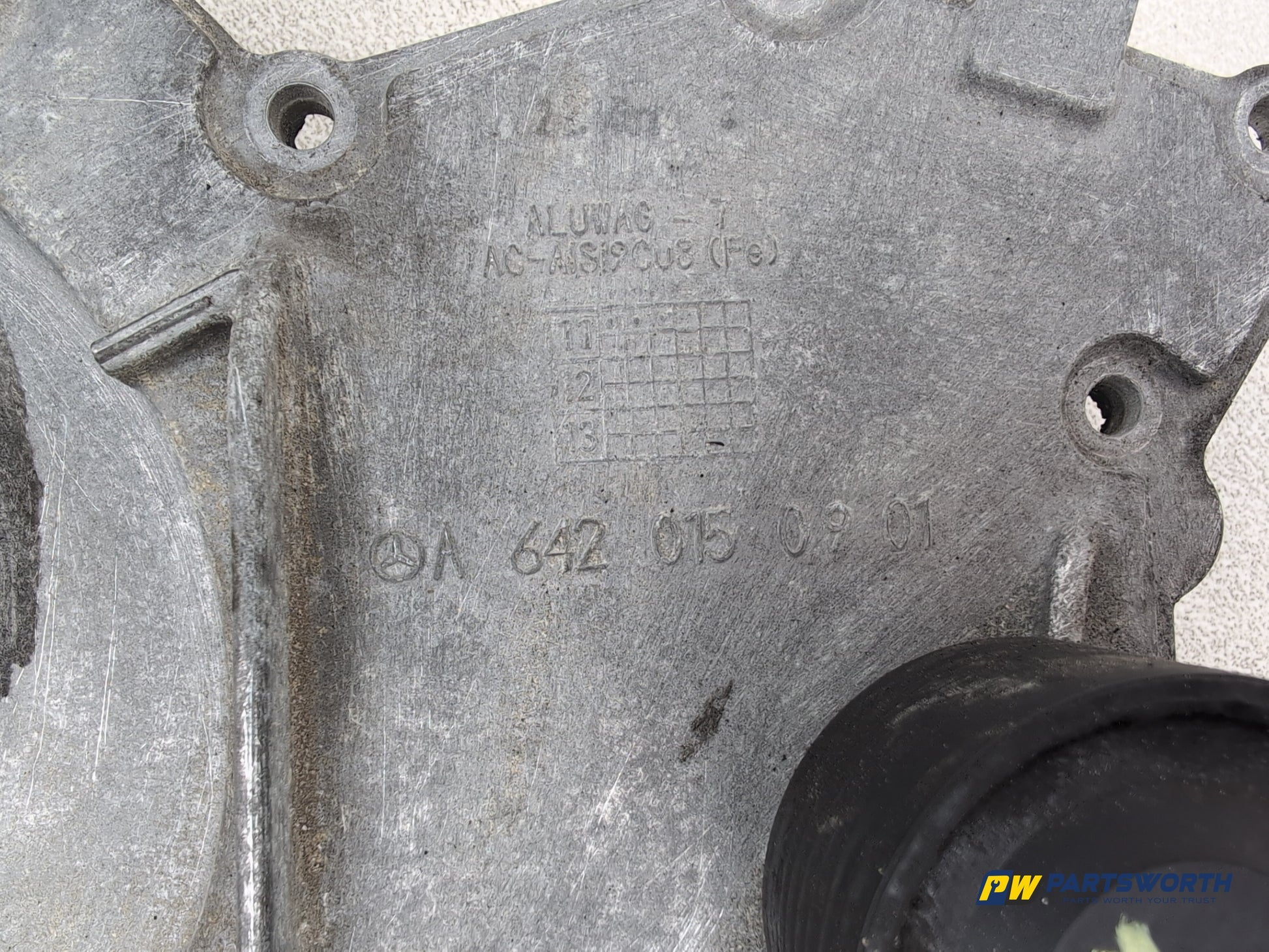 Mercedes-Benz Ml300 Sport Cdi Blue-Cy A Timing Chain Cover A6420150901 2009-2011 - photo 3