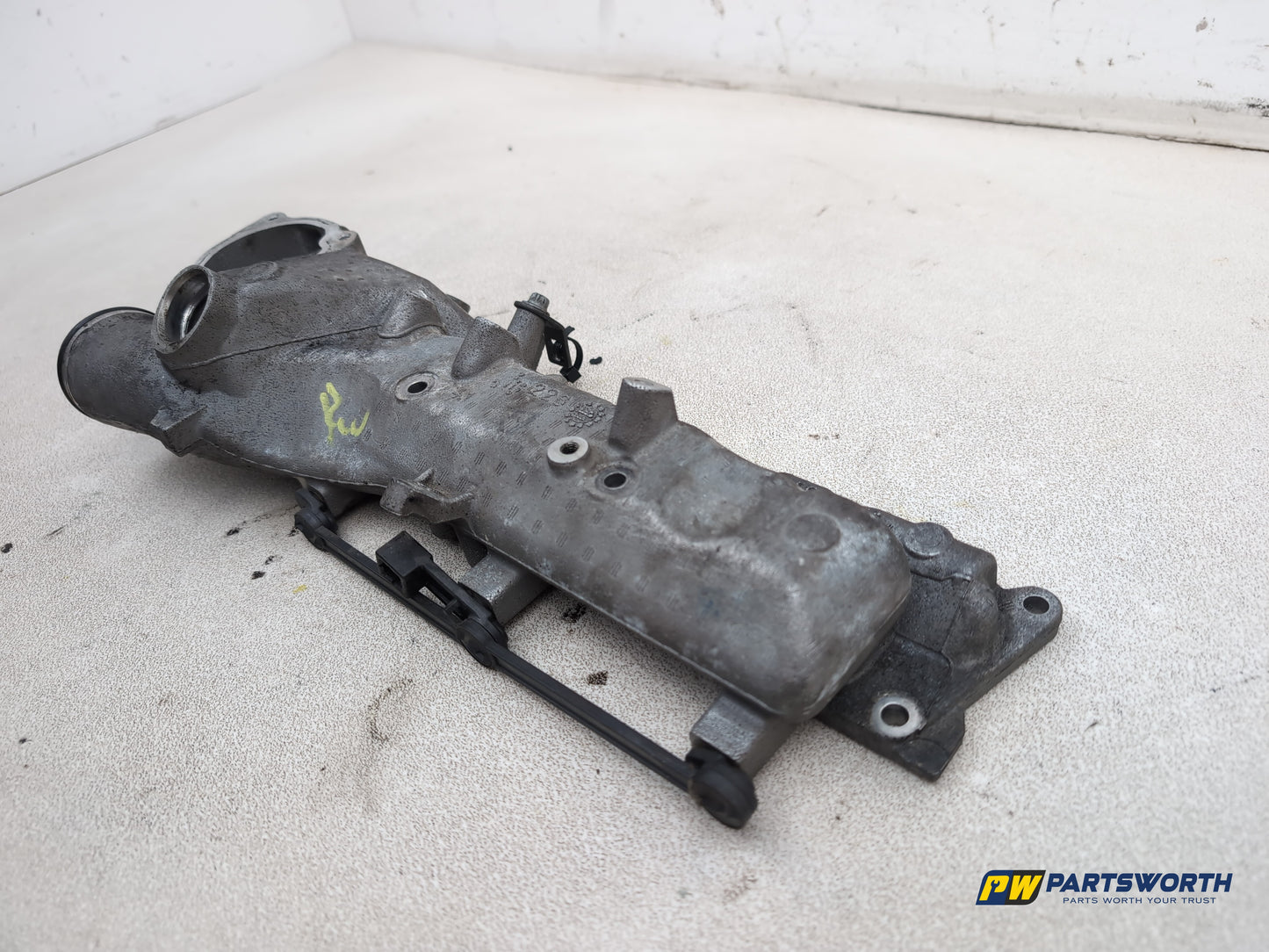 Mercedes-Benz Ml300 Sport Engine Inlet Manifold Air Charge Right A6420907737 - photo 3