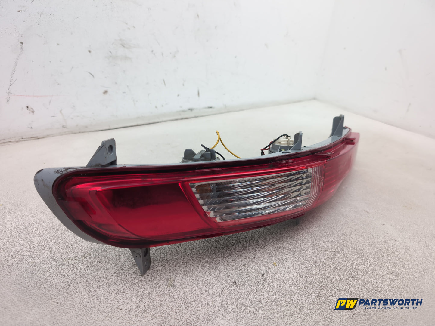Kia Sportage 3 Sat Nav Crdi Lamp Assembly Rear Inner Rh Driver Side 2010-2013 - photo 3