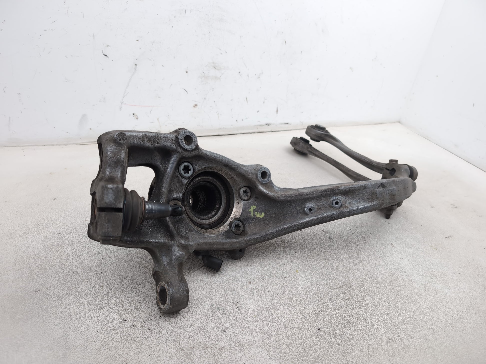 Audi A6 Se Tdi Quattro Autowheel Hub Front Lh Passenger Side 2011-2014 - photo 3