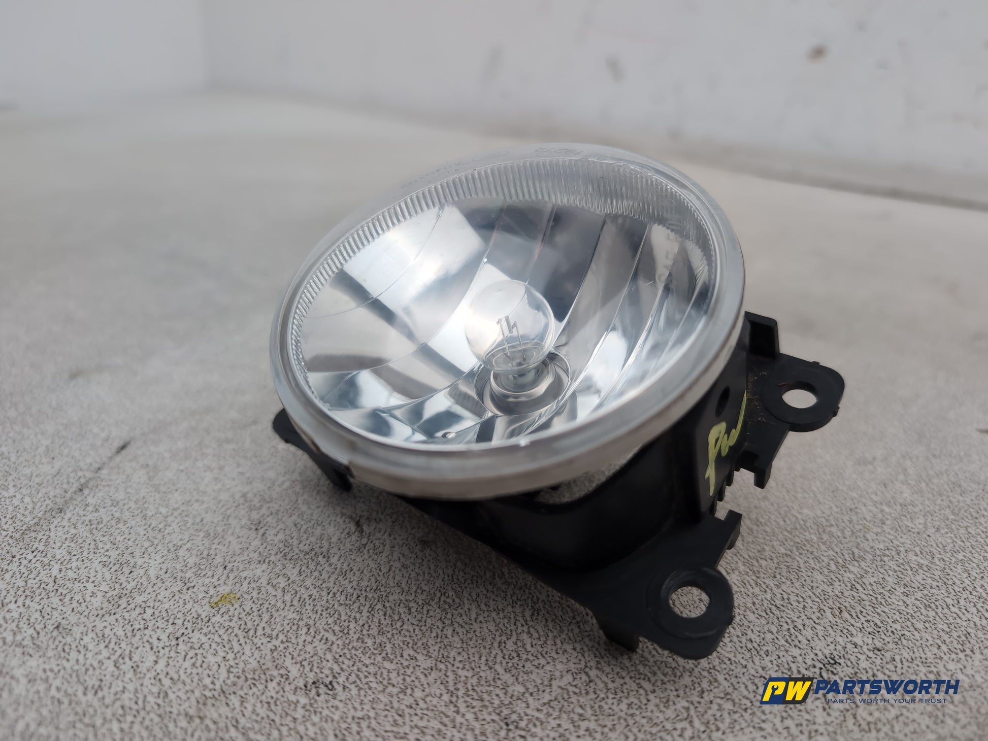 Peugeot 3008 Fog Light Front Right Side 0219272 - photo 3