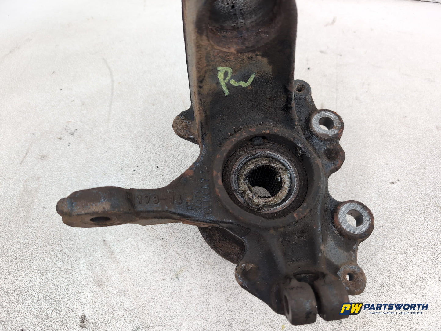 Ford Focus Zetec Turbo Wheel Hub Front Lh Passenger Side Av613k717 2011-2018 - photo 9