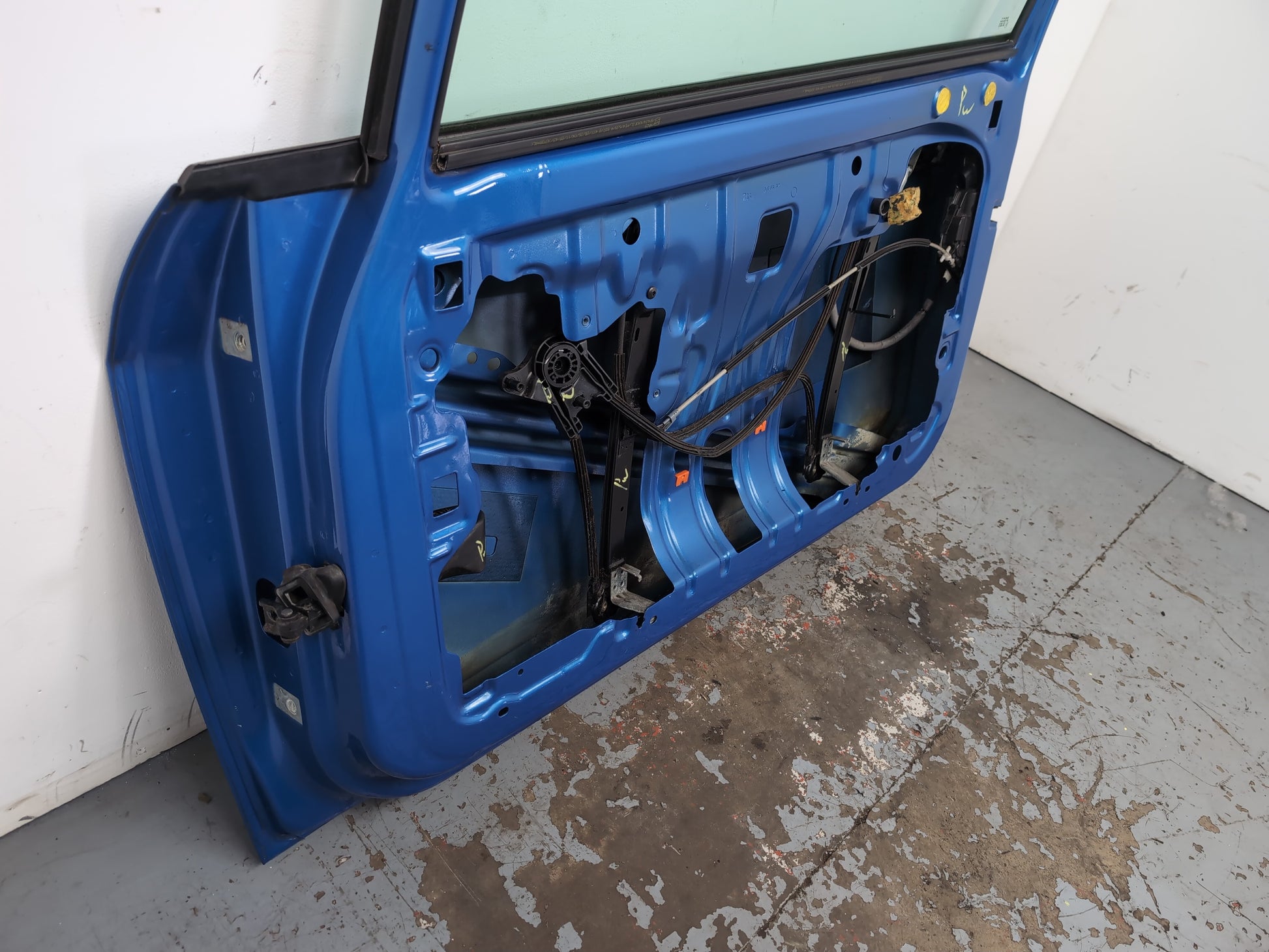 Door Front RH 15
