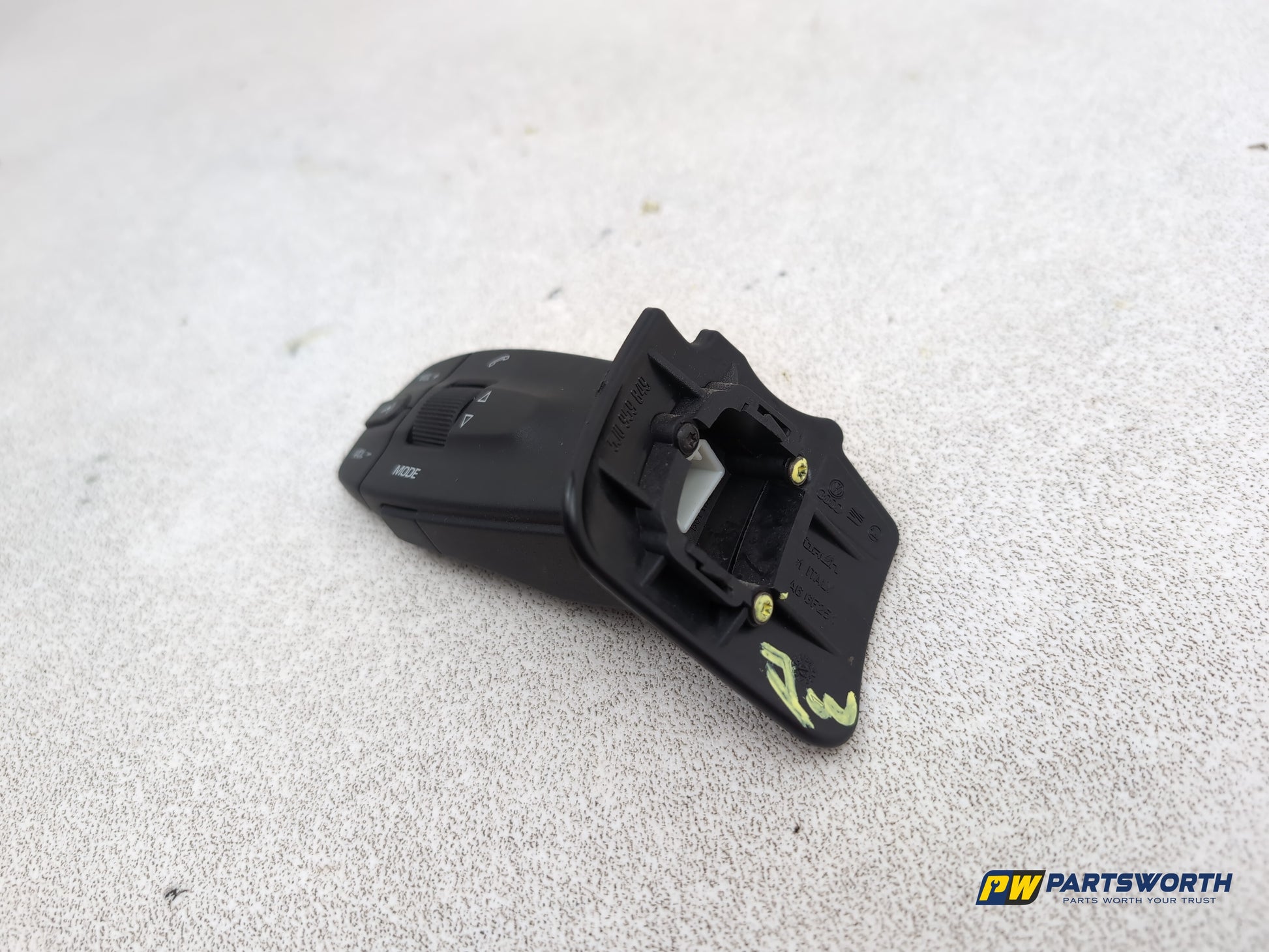 Seat Ibiza Sportrider Radio Steering Wheel Switch Controls 5j0959849 2010-2012 - photo 3