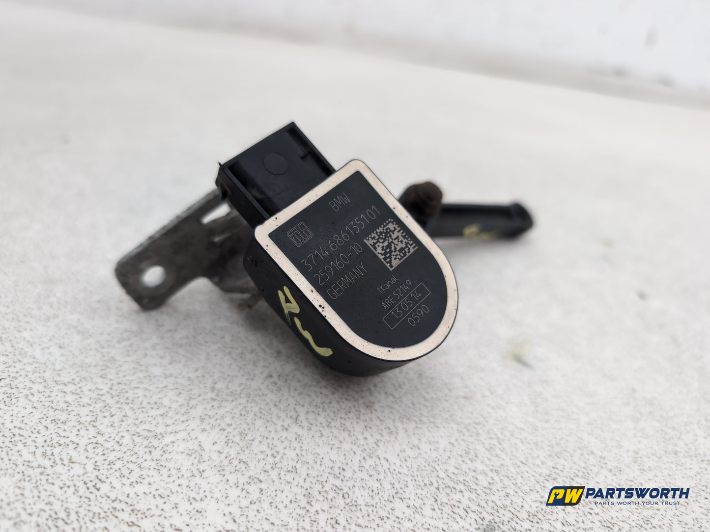 Bmw 520d Se Rear Headlight Level Sensor 686135101 2013-2017 - photo 3