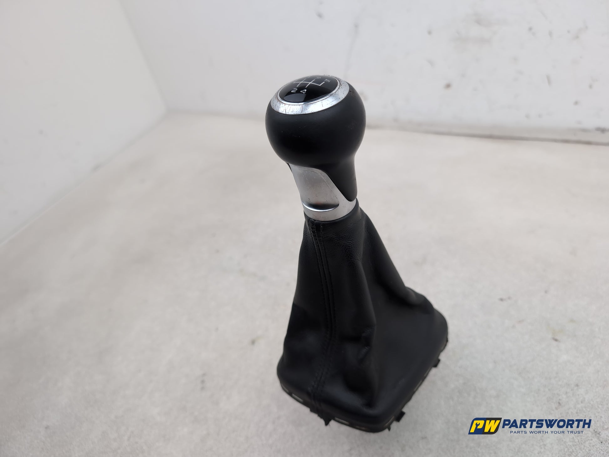Audi A1 Contrast Edition Tdi Manual Gear Lever Gaiter And Knob 2010-2012 - photo 3