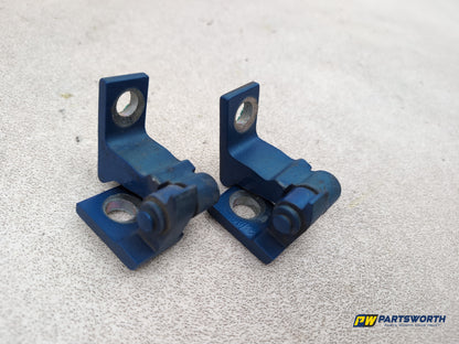 Seat Ibiza Sportrider Rh Driver Side Front Door Hinge Pair 8k0831402f 2008-2012 - photo 9