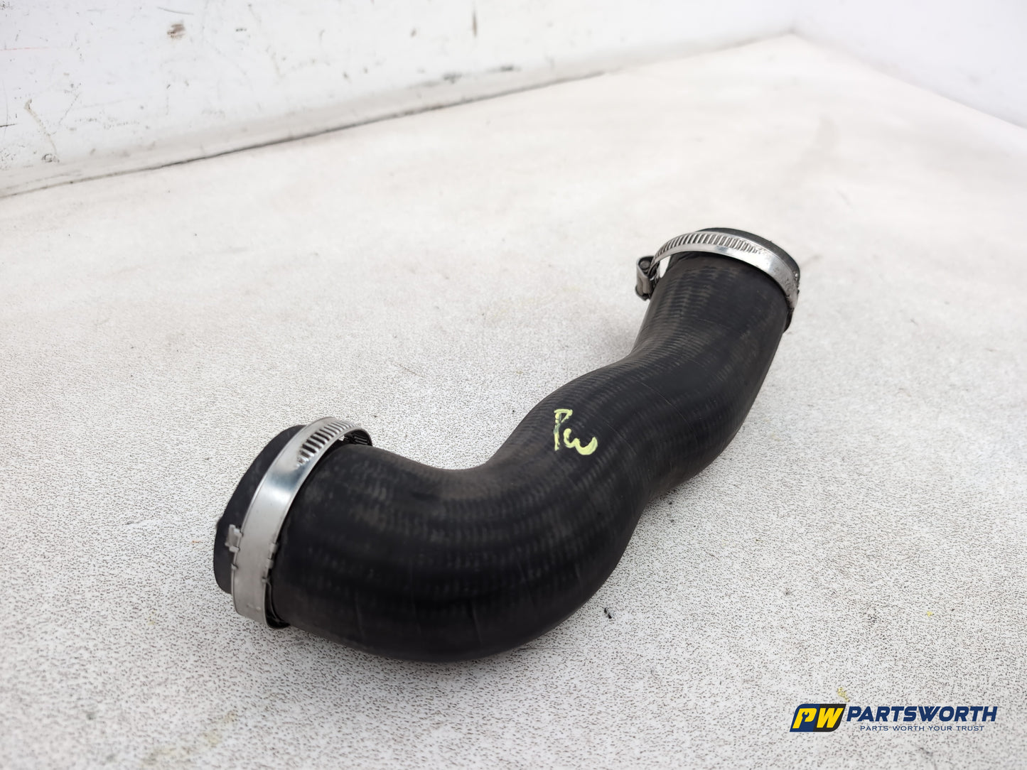 Audi A1 Contrast Edition Tdi Turbo Air Intake Pipe 2008-2012 - photo 3