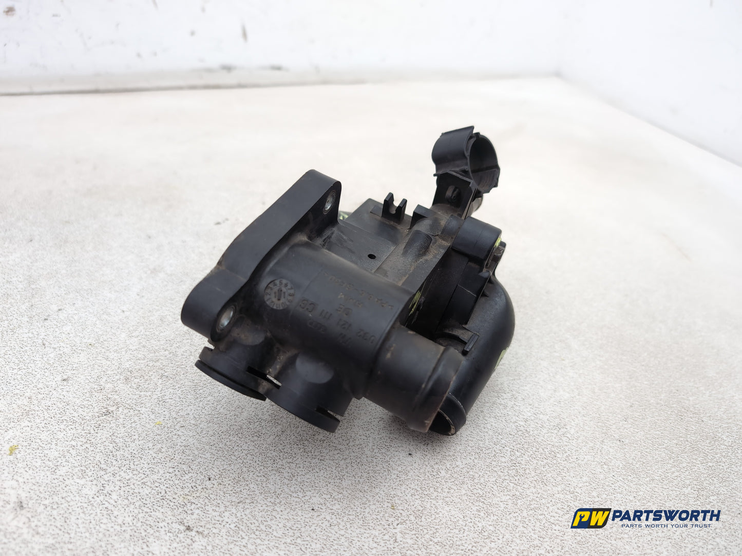 Seat Ibiza Sportrider Thermostat Housing 032121111 2008-2012 - photo 3