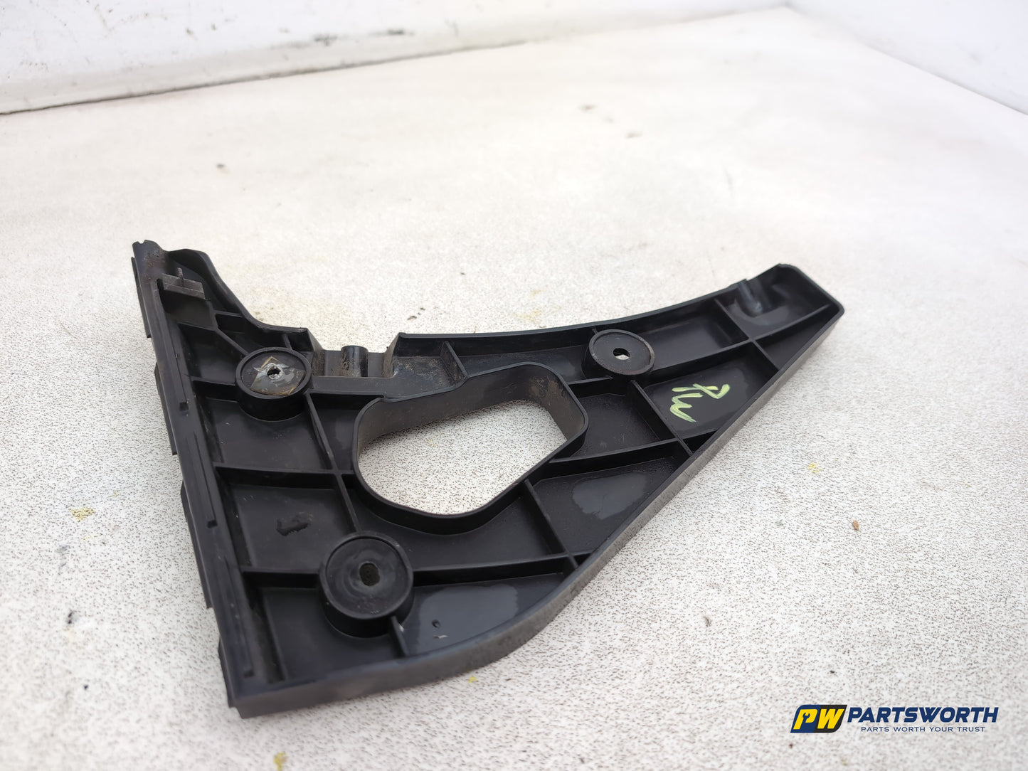 Audi A1 Contrast Edition Tdi Bumper Rear Bracket Lh Passenger Side 8x0807377 - photo 3