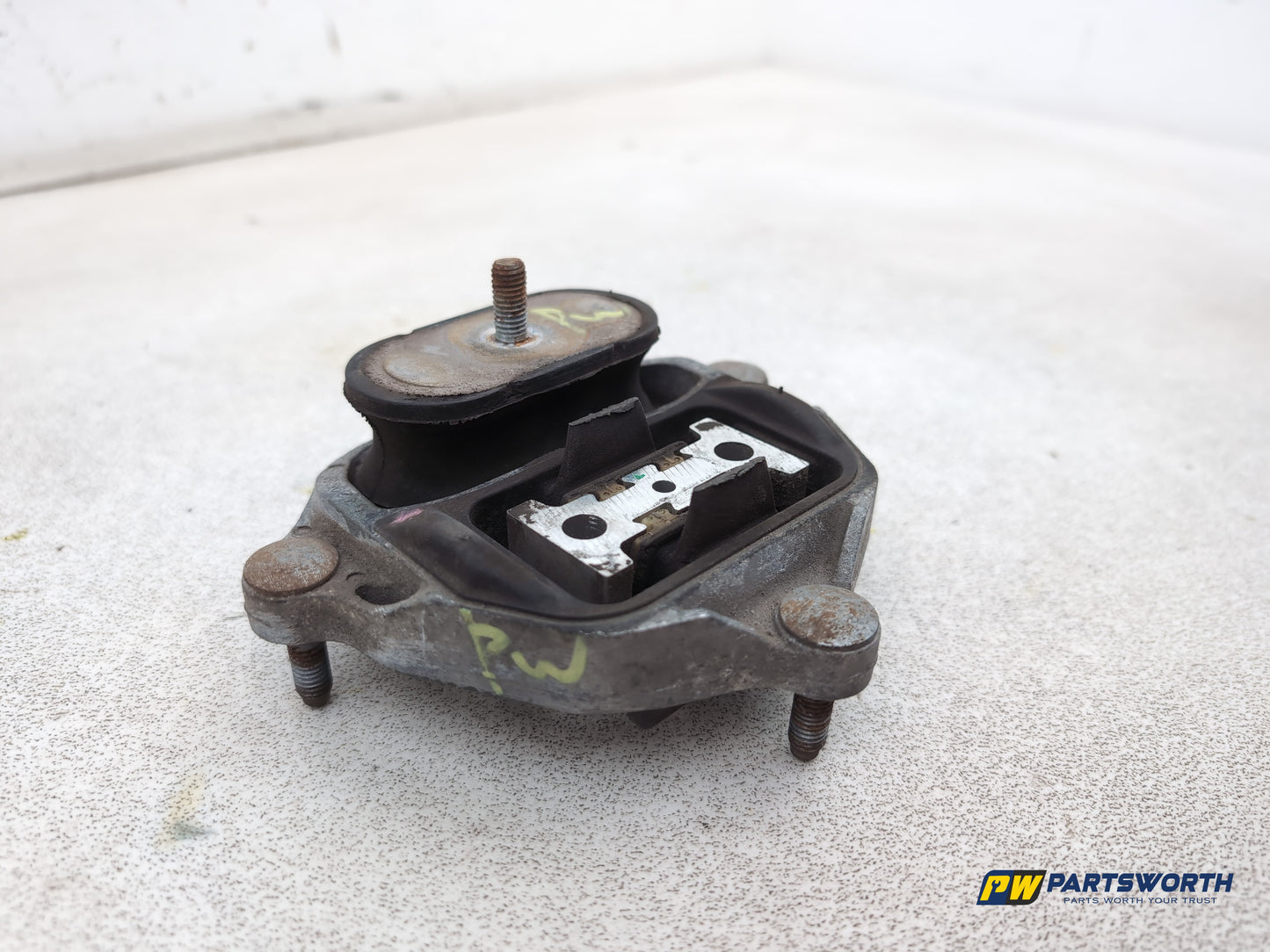 Audi A1 Contrast Editioni Lower Transmission Gearbox Mount 8k0399151 2008-2012 - photo 3