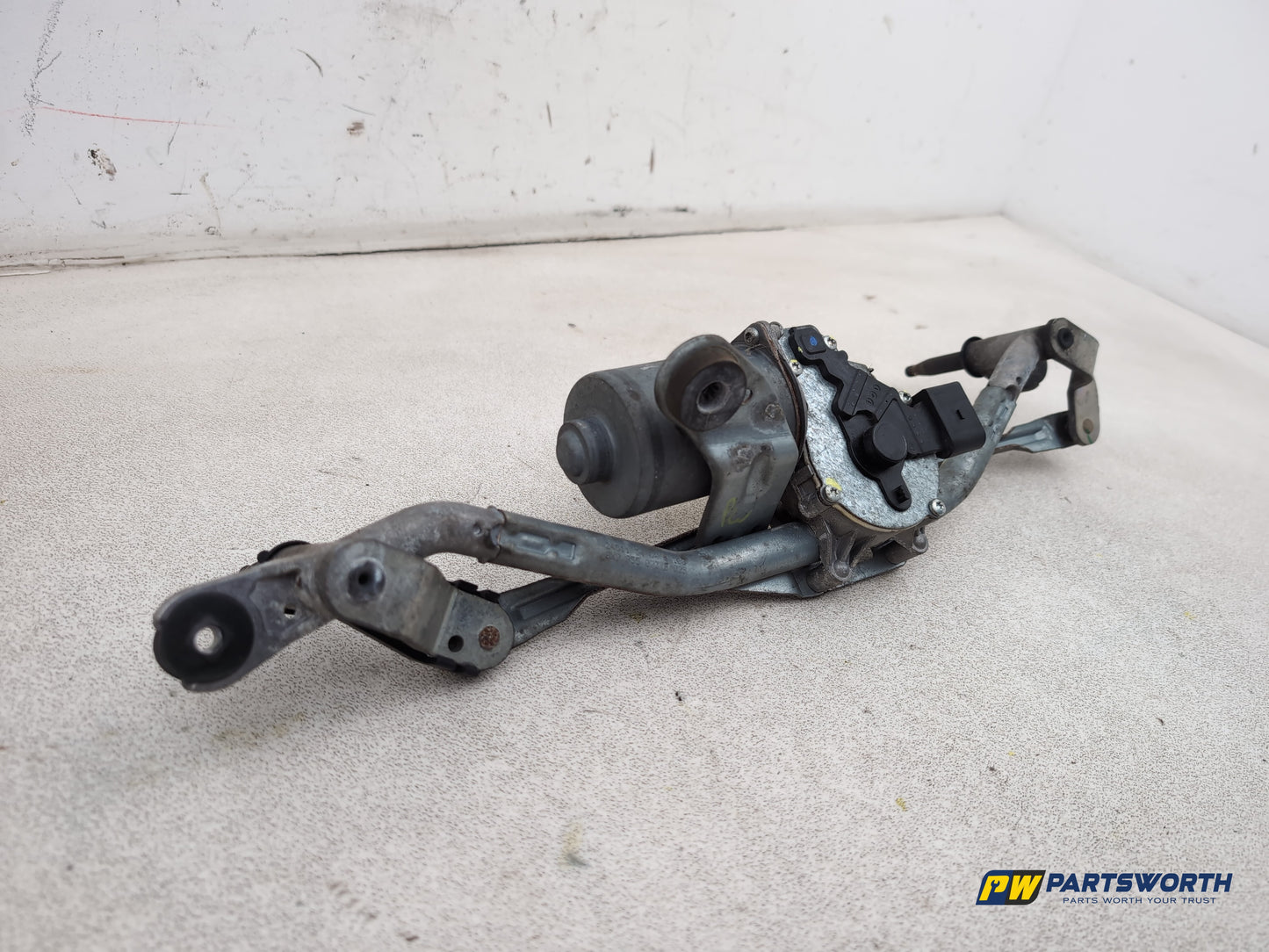 Audi A1 Contrast Edition Tdi Front Motor Mechanism And Linkage 8x2955119 - photo 9