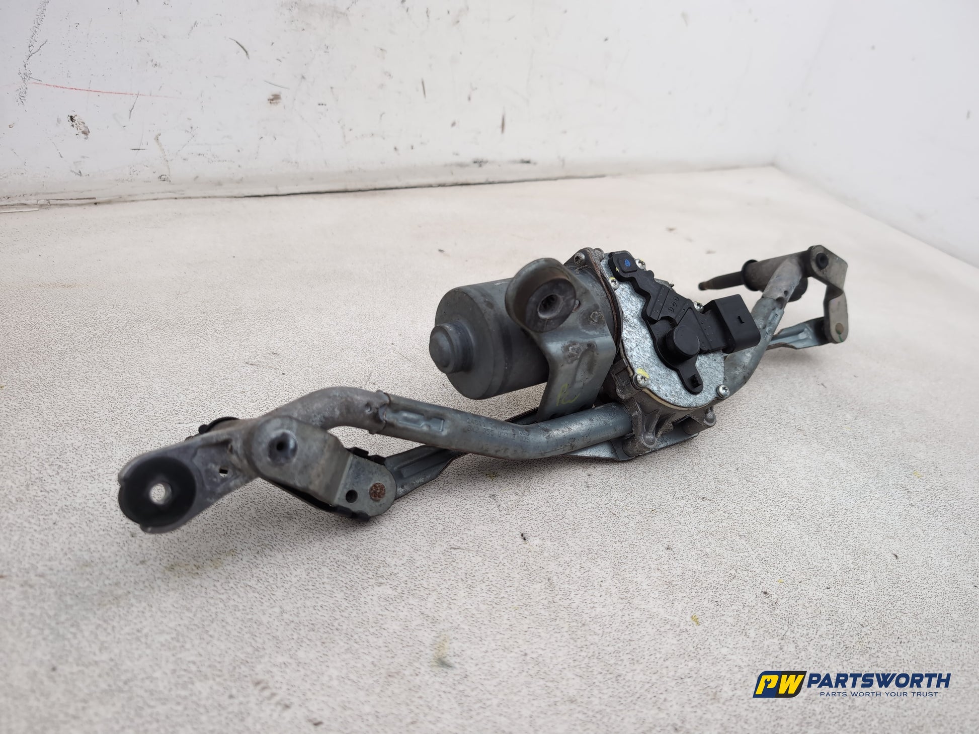 Audi A1 Contrast Edition Tdi Front Motor Mechanism And Linkage 8x2955119 - photo 3