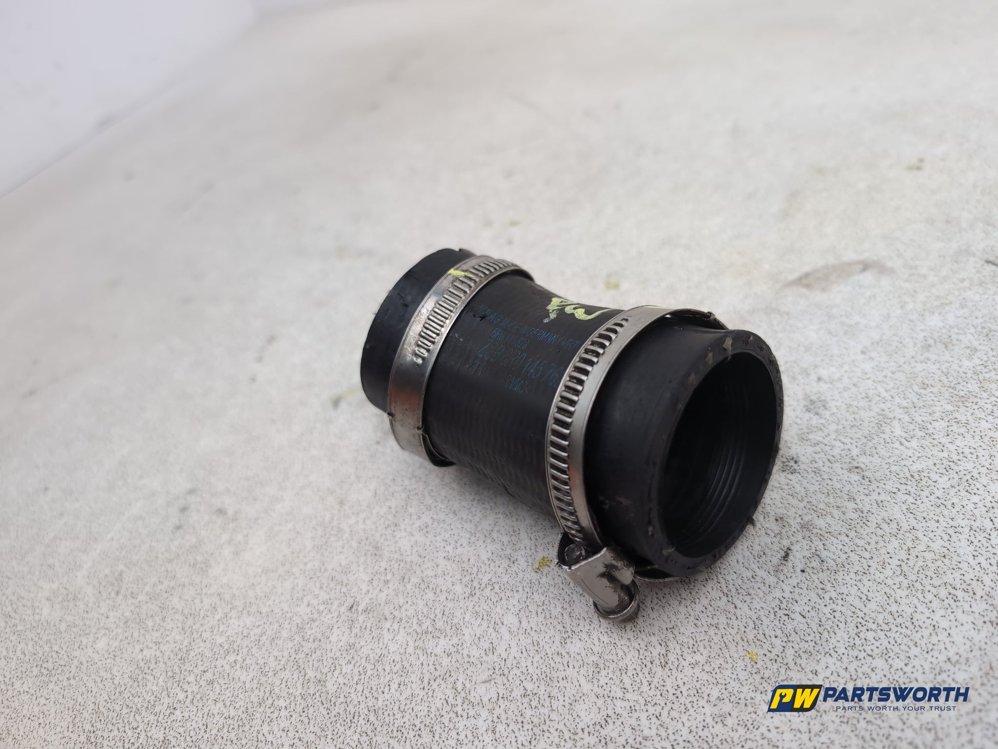 Audi A1 Contrast Edition Tdi Turbo Intercooler Hose Pipe 6r0145828 2008-2012 - photo 3